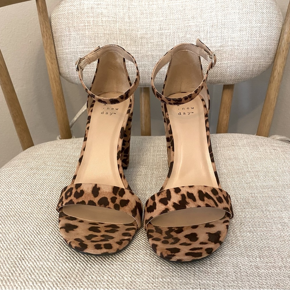 A New Day Leopard Sandal Heel Size 7.5